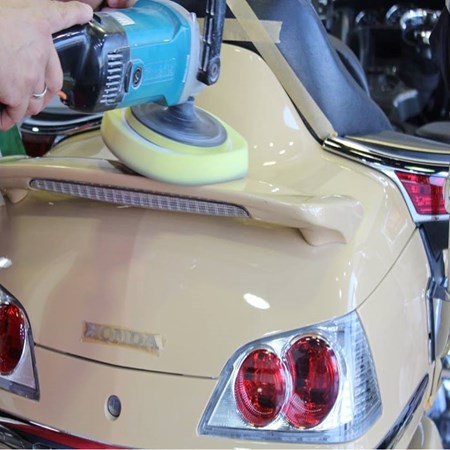 GTech & Wetless Car Polishing
