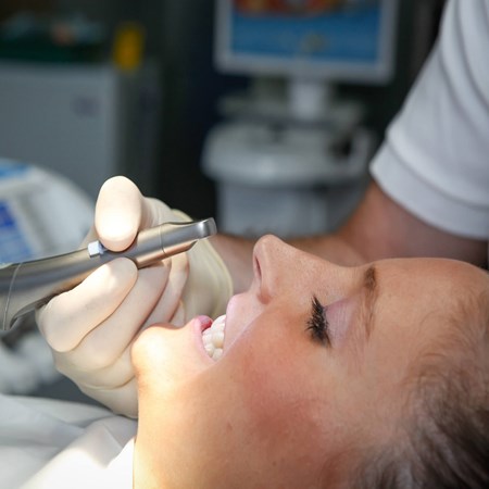 Cosmetic Dentistry Service in Dubai